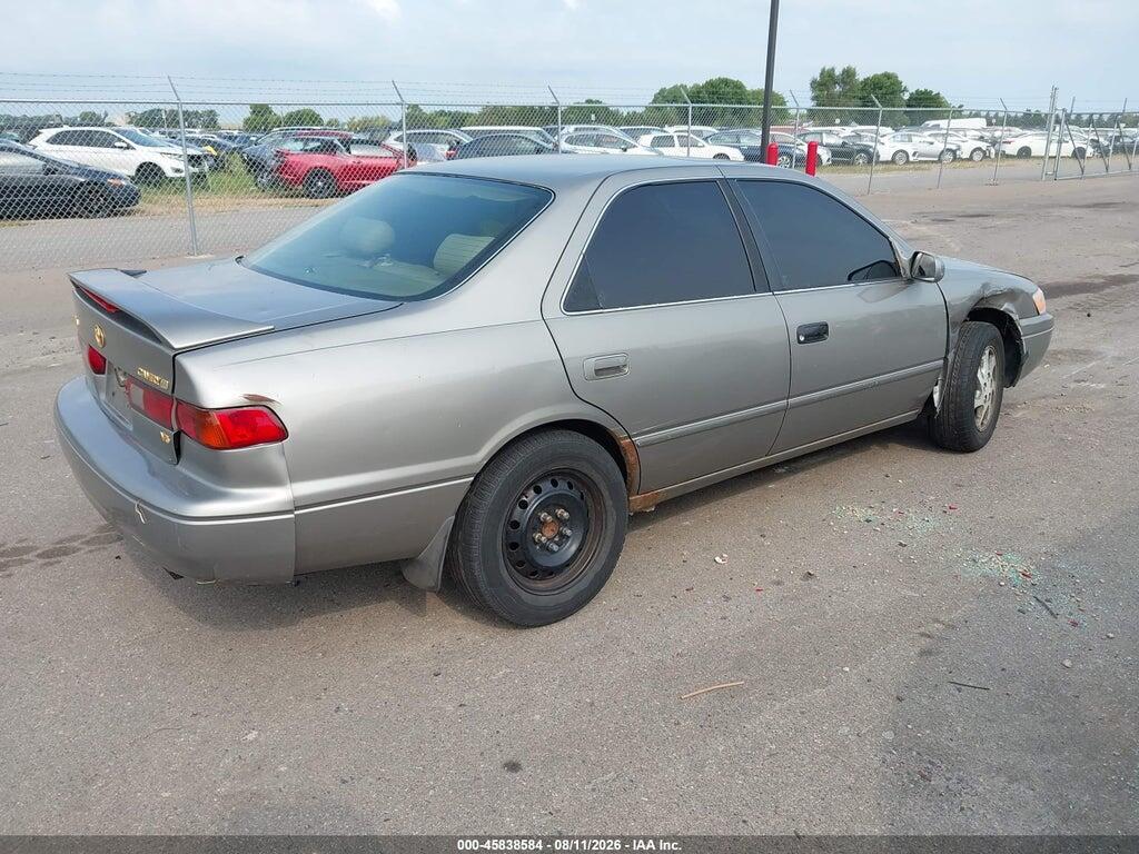 4T1BF28K4WU054519 1998 TOYOTA CAMRY photo no. 4