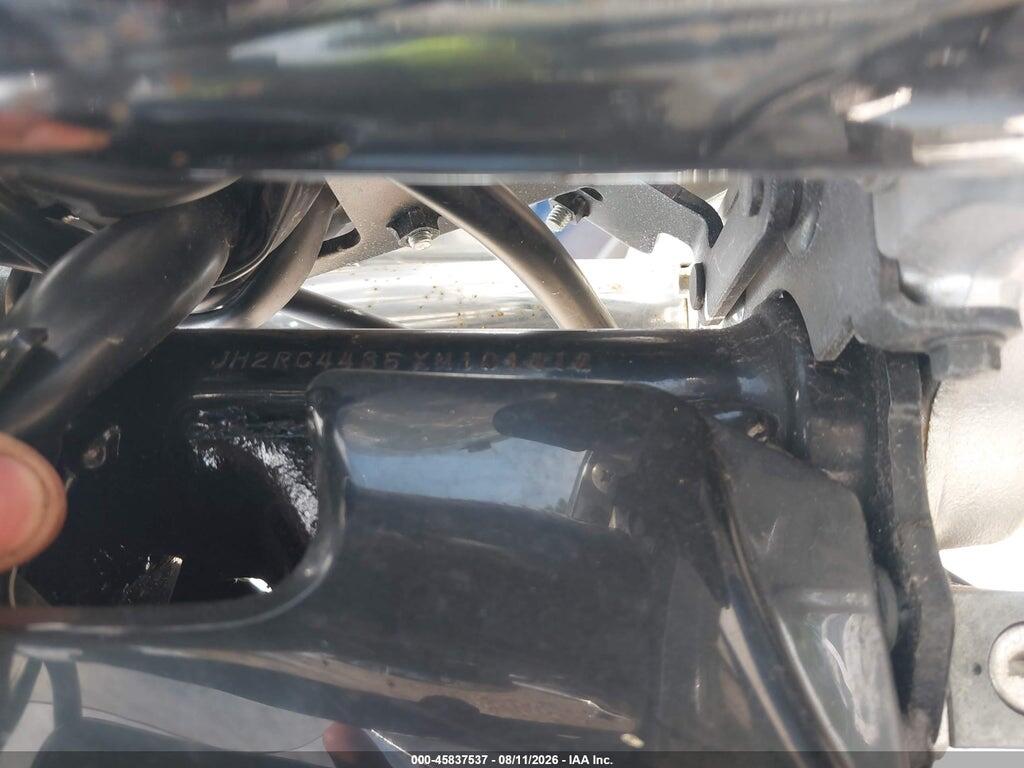 JH2RC4435XM101412 1999 HONDA VT750 photo no. 10