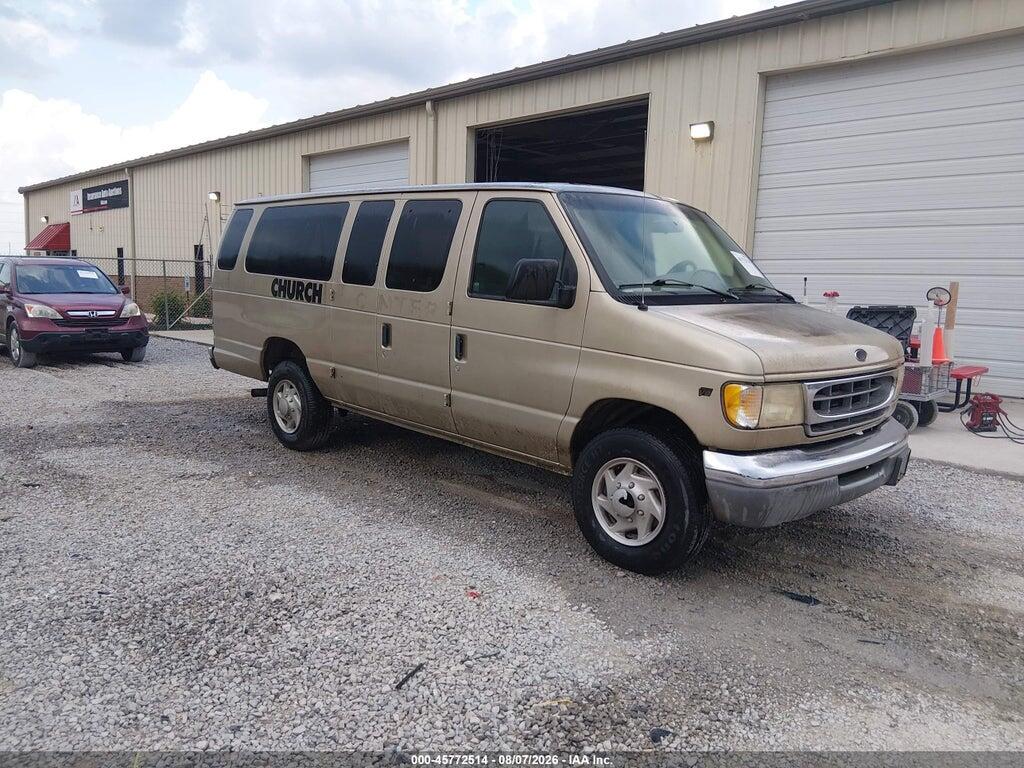 2000 FORD E-350 SUPER DUTY 1FBSS31L3YHA25649