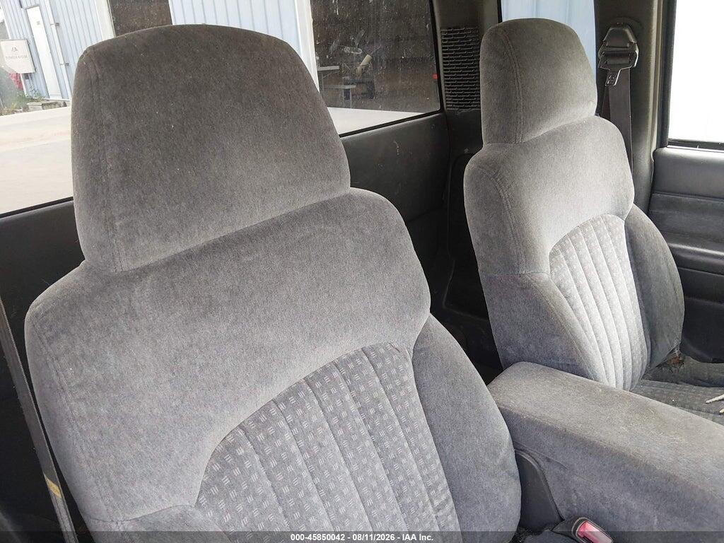 1GCCS1942Y8145637 2000 CHEVROLET S-10 photo no. 8