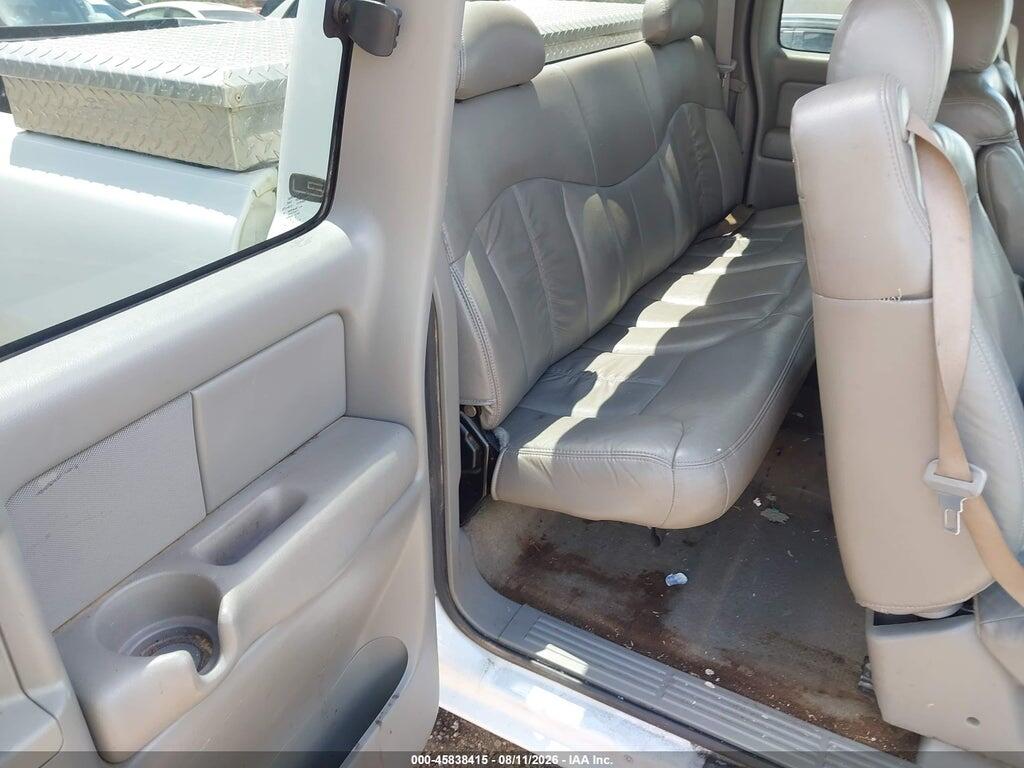 2GCEC19T6Y1337997 2000 CHEVROLET SILVERADO 1500 photo no. 8