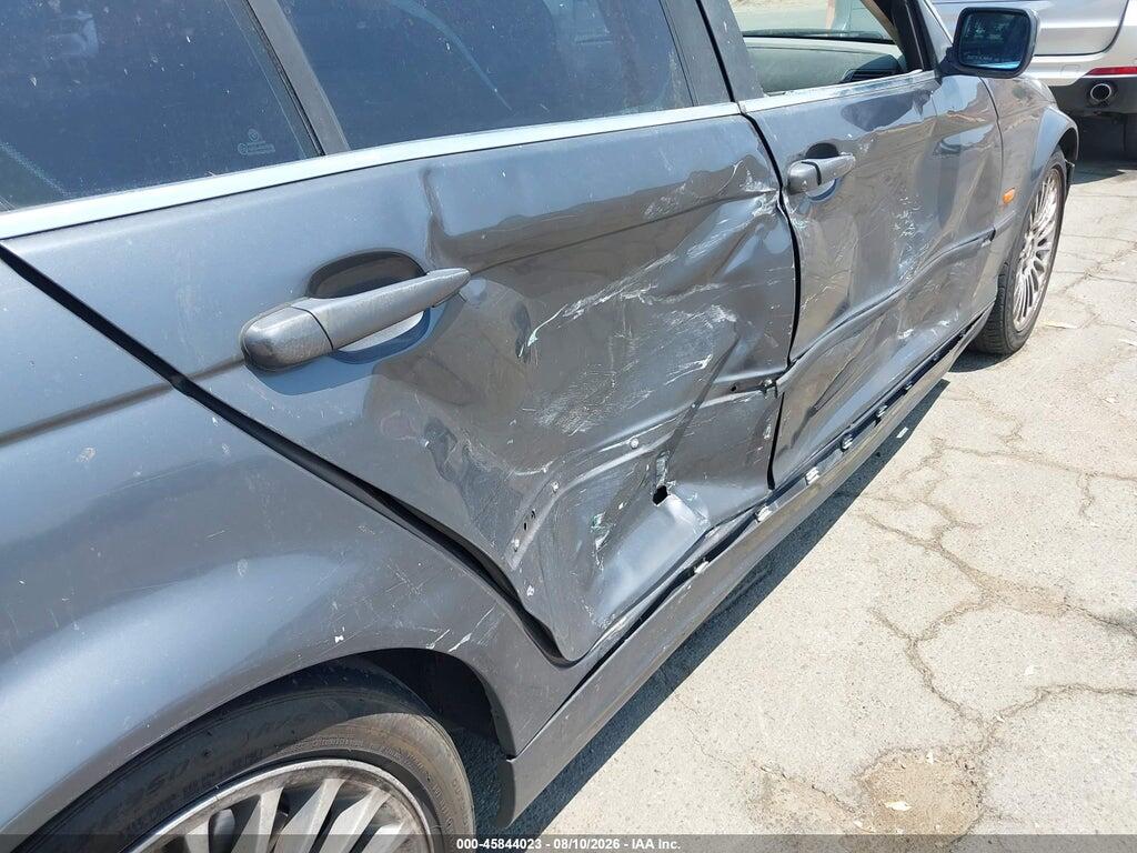 WBAAV53441FJ70455 2001 BMW 330I photo no. 6
