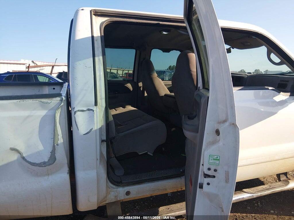 1FTNW21F61EB16679 2001 FORD F-250 photo no. 8