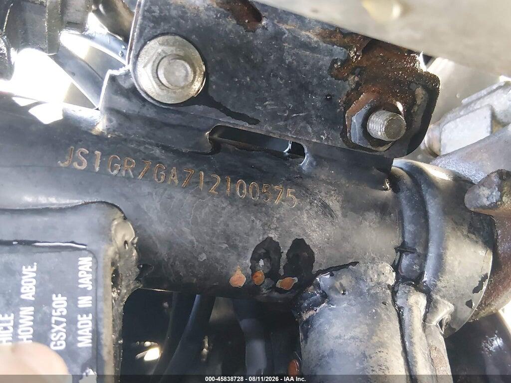 JS1GR7GA712100575 2001 SUZUKI GSX750 photo no. 10