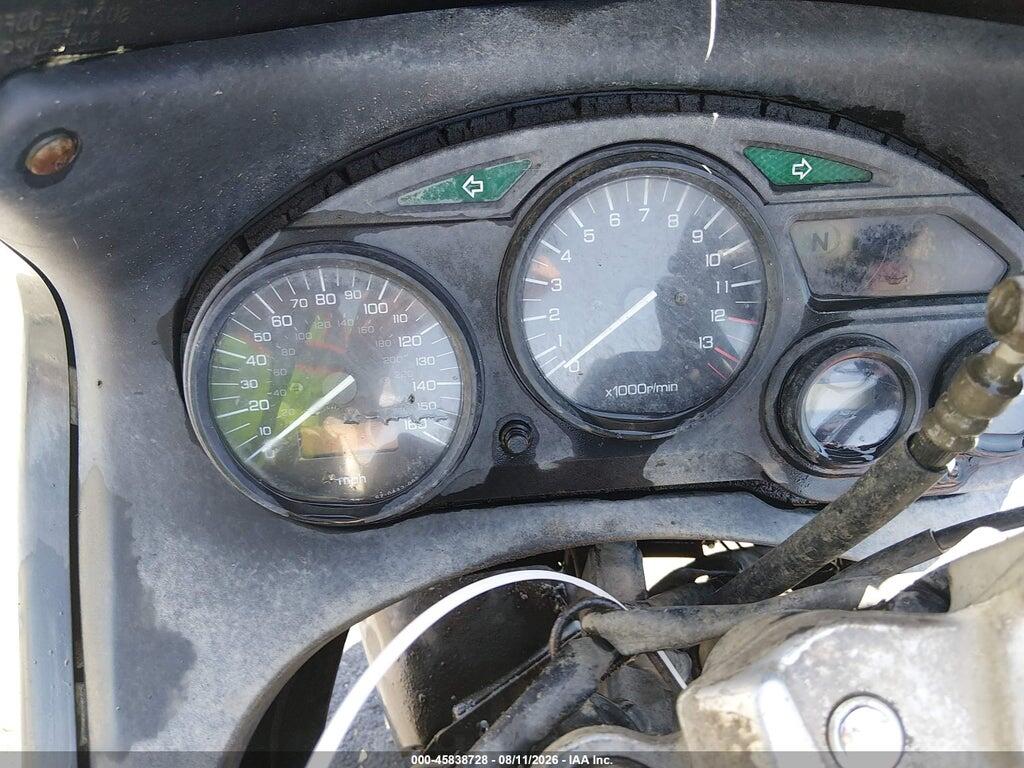JS1GR7GA712100575 2001 SUZUKI GSX750 photo no. 7