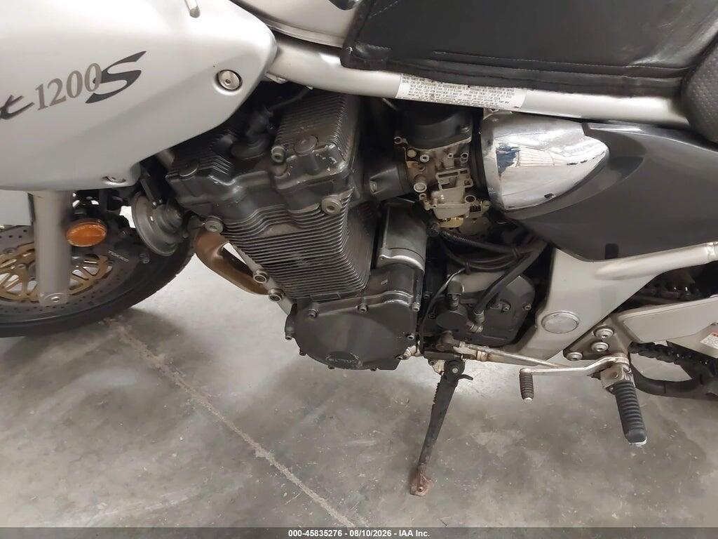 JS1GV77A812101732 2001 SUZUKI GSF1200 photo no. 9