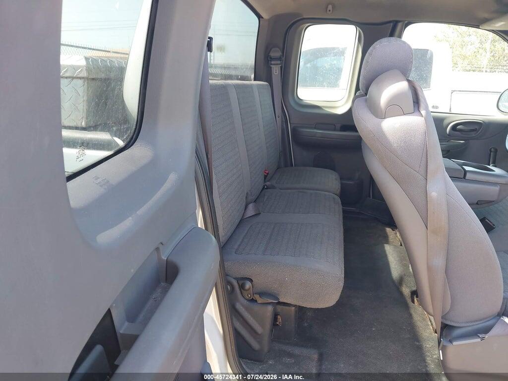 1FTRX17282NA14072 2002 FORD F-150 photo no. 8