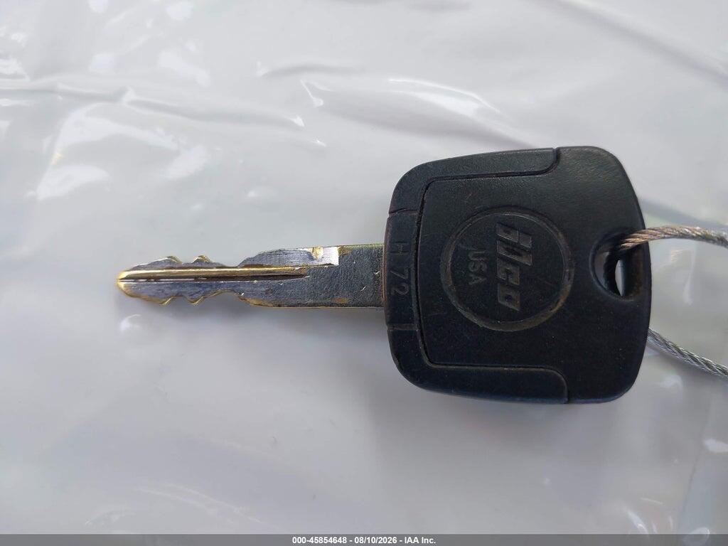3FAFP31382R215327 2002 FORD FOCUS photo no. 11