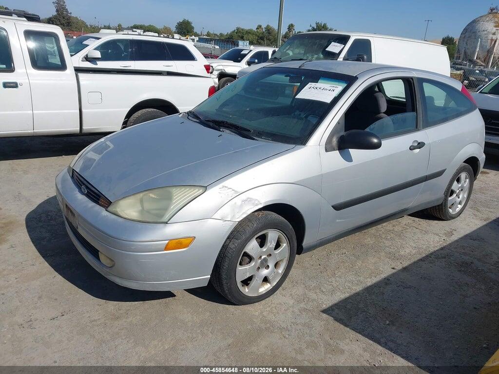 3FAFP31382R215327 2002 FORD FOCUS photo no. 2