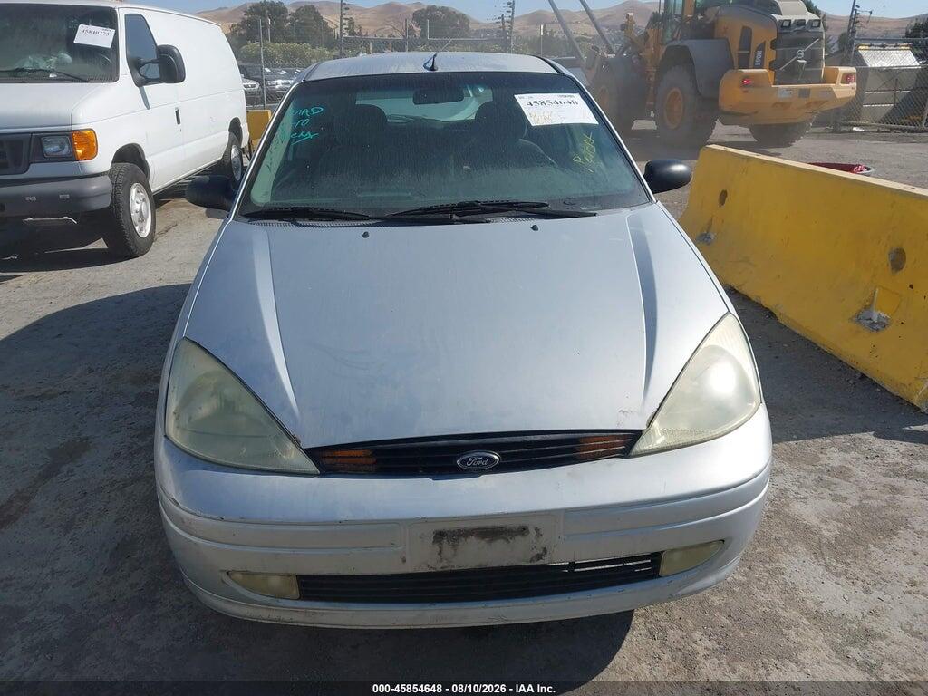 3FAFP31382R215327 2002 FORD FOCUS photo no. 6