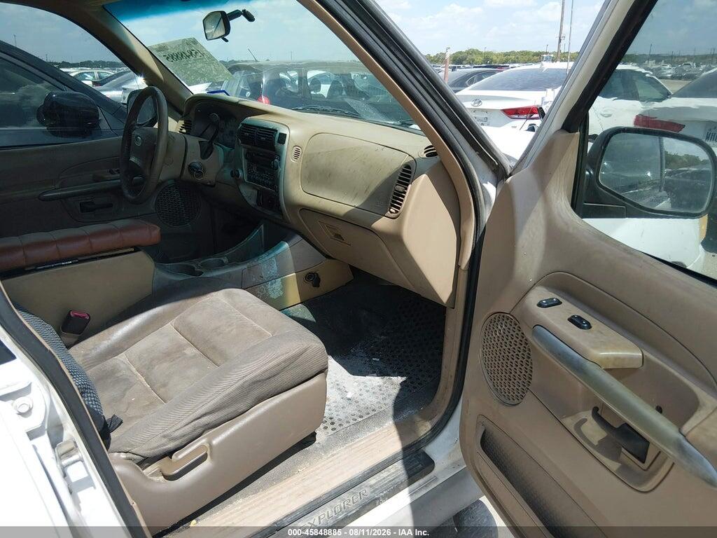 1FMZU67E62UB84271 2002 FORD EXPLORER SPORT TRAC photo no. 5