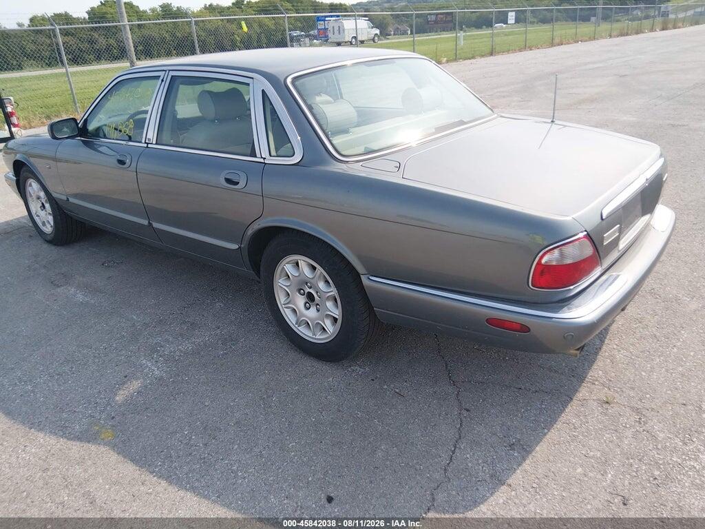 SAJDA14C82LF44969 2002 JAGUAR XJ8 photo no. 3