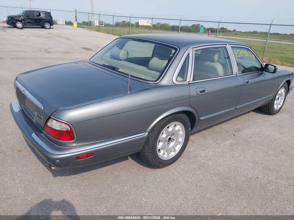 SAJDA14C82LF44969 2002 JAGUAR XJ8 photo no. 4