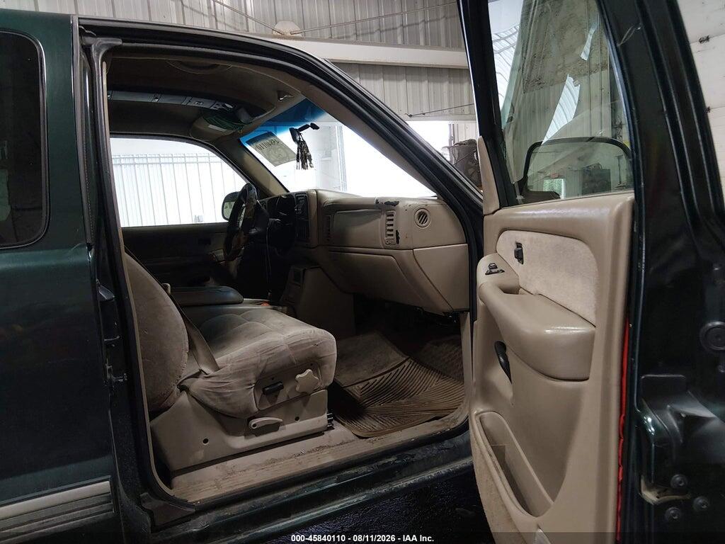2GCEK19T821426352 2002 CHEVROLET SILVERADO 1500 photo no. 5