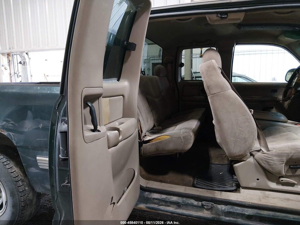 2GCEK19T821426352 2002 CHEVROLET SILVERADO 1500 photo no. 8