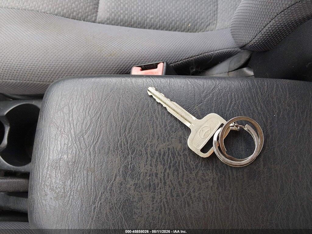 2T1KR32E23C020060 2003 TOYOTA MATRIX photo no. 11