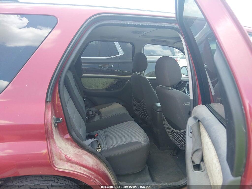 1FMCU03194KA53873 2004 FORD ESCAPE photo no. 8