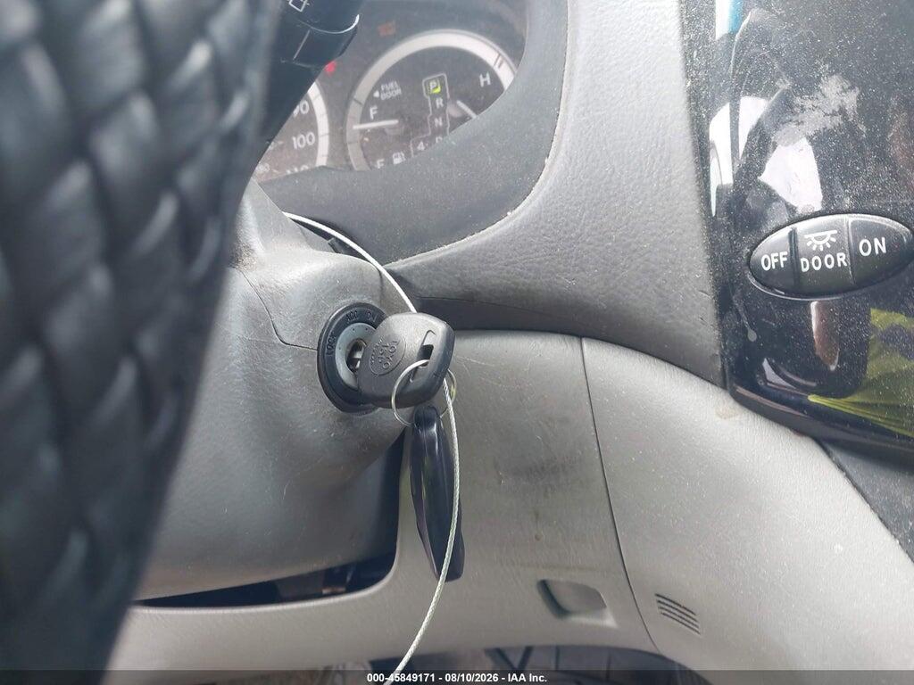 5TDZA23C15S233704 2005 TOYOTA SIENNA photo no. 11