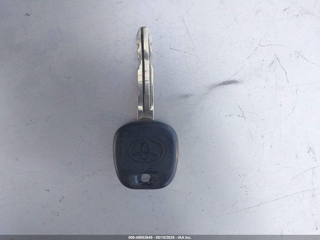 2T1KR32E85C480536 2005 TOYOTA MATRIX photo no. 11