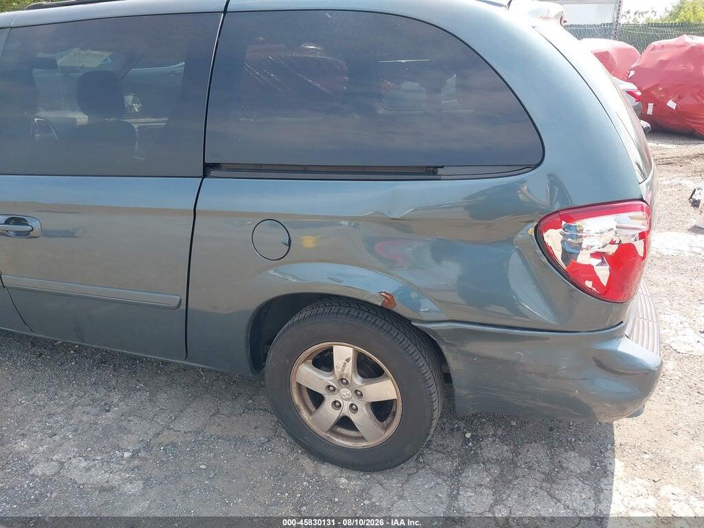2D8GP44L75R128370 2005 DODGE GRAND CARAVAN photo no. 6