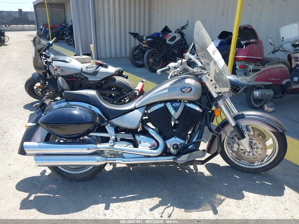 5VPCB26L063001985 2006 VICTORY MOTORCYCLES KINGPIN photo no. 12