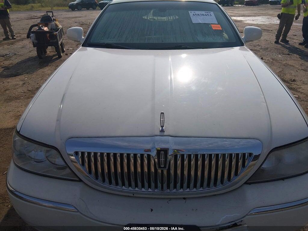 1LNHM82W86Y628563 2006 LINCOLN TOWN CAR photo no. 10