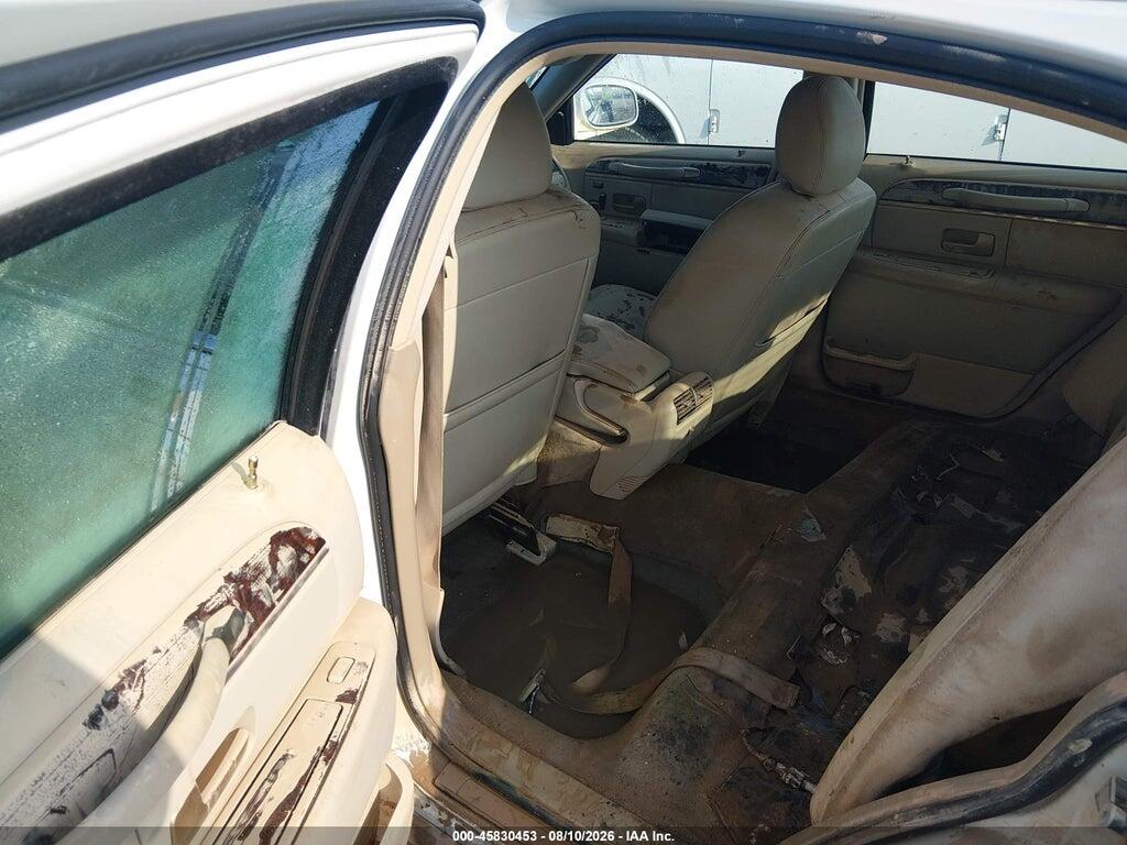 1LNHM82W86Y628563 2006 LINCOLN TOWN CAR photo no. 8