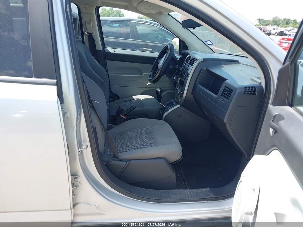 1J8FF47W27D205423 2007 JEEP COMPASS photo no. 5
