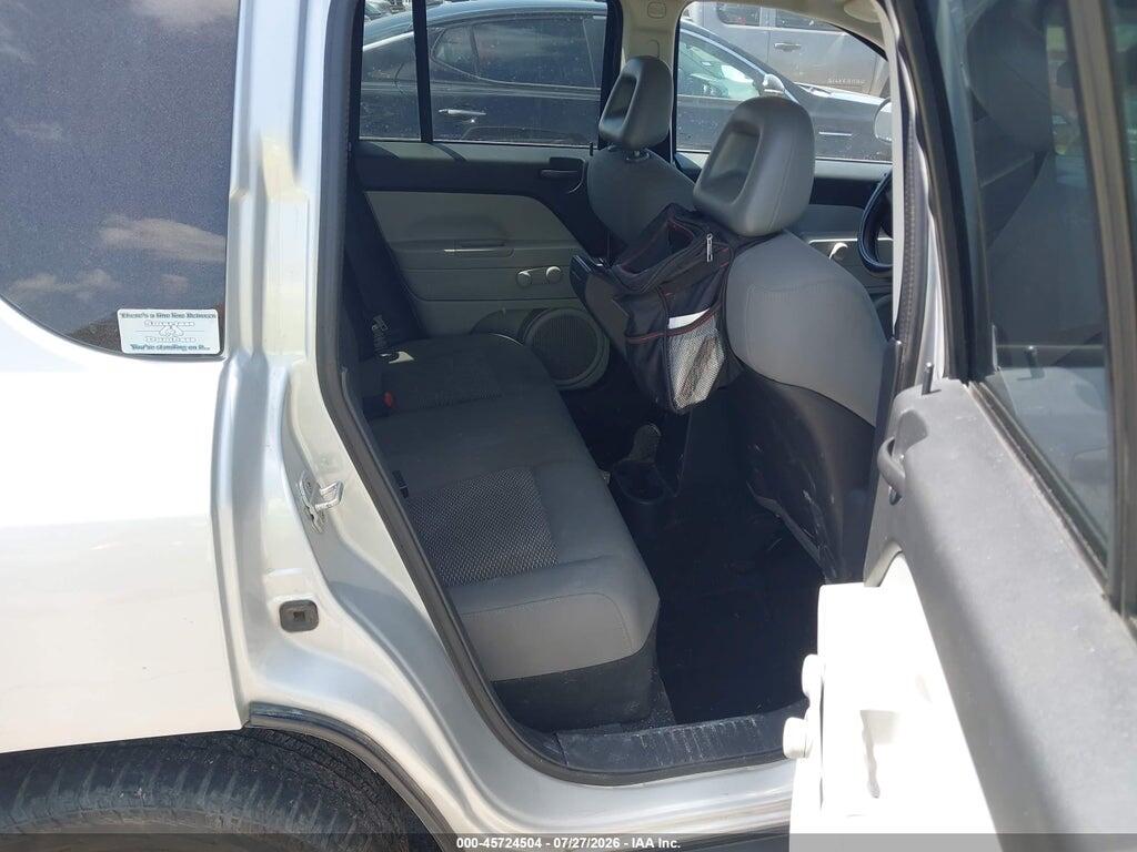 1J8FF47W27D205423 2007 JEEP COMPASS photo no. 8