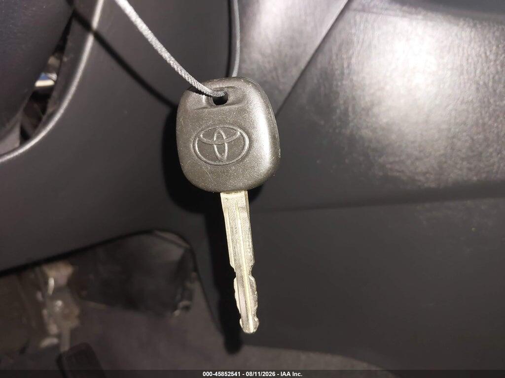 2T1KR30E87C672917 2007 TOYOTA MATRIX photo no. 11