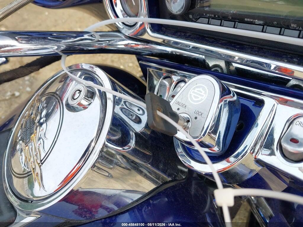 1HD1FC4167Y668516 2007 HARLEY-DAVIDSON FLHTCUI photo no. 11