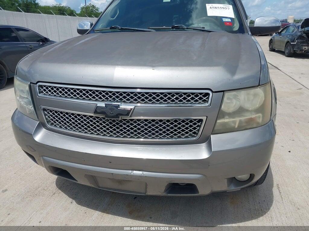 3GNFK16378G289064 2008 CHEVROLET SUBURBAN 1500 photo no. 12