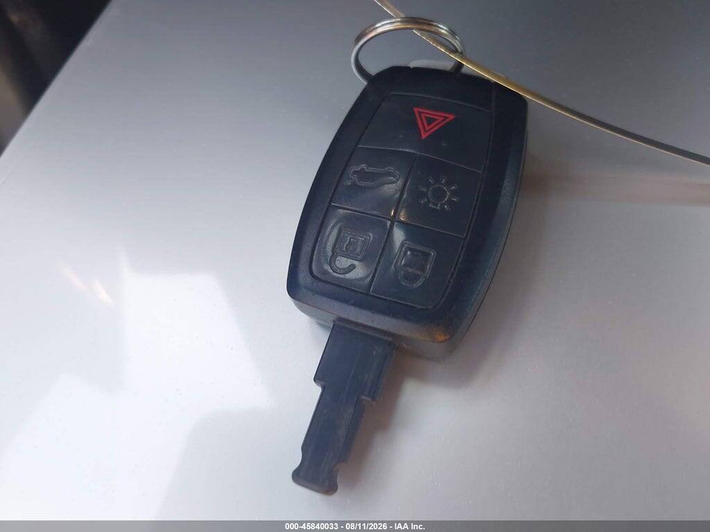 YV1MC67298J052827 2008 VOLVO C70 photo no. 11