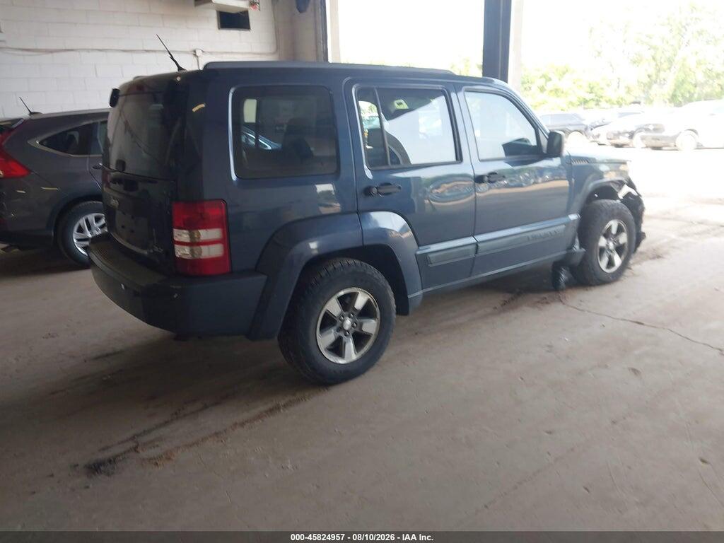 1J8GN28K58W244763 2008 JEEP LIBERTY photo no. 4