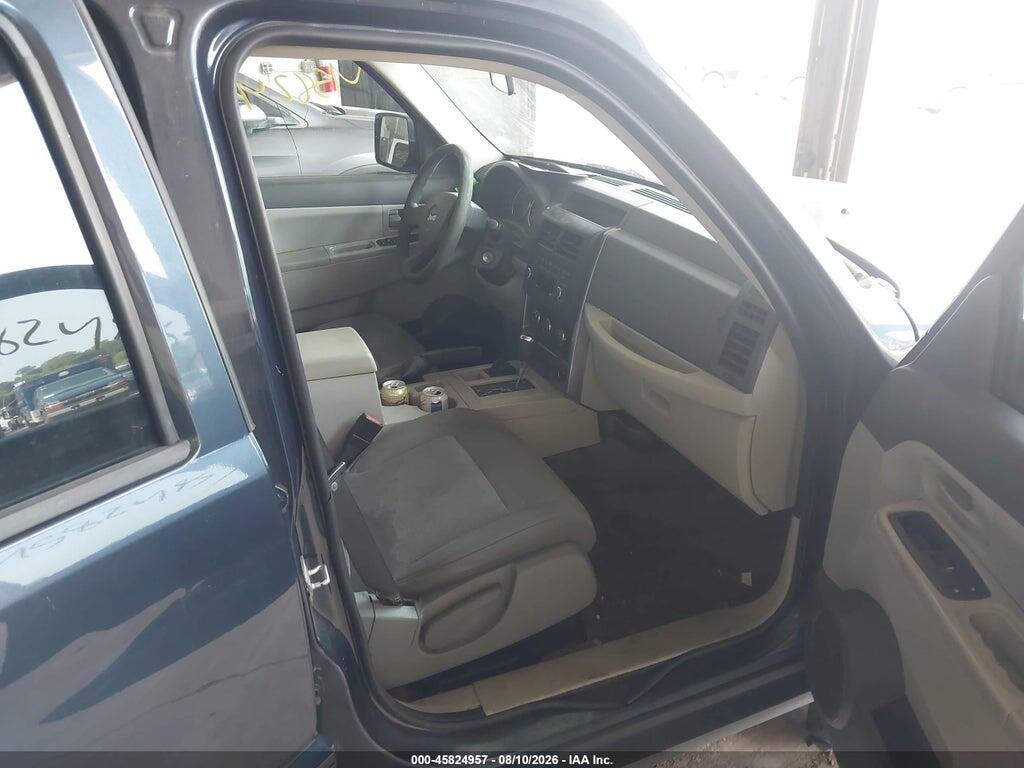 1J8GN28K58W244763 2008 JEEP LIBERTY photo no. 5