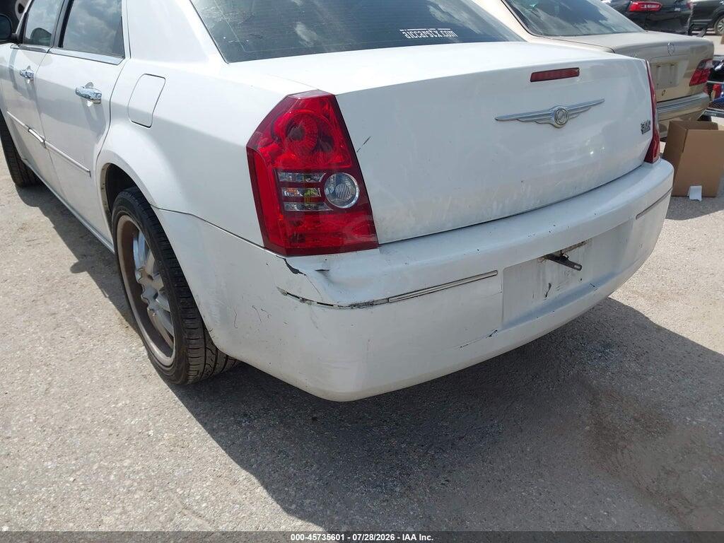 2C3CA5CV2AH265924 2010 CHRYSLER 300 photo no. 12