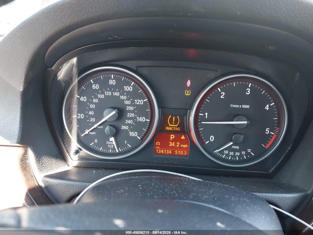 WBAPN7C57AA266933 2010 BMW 335D photo no. 7