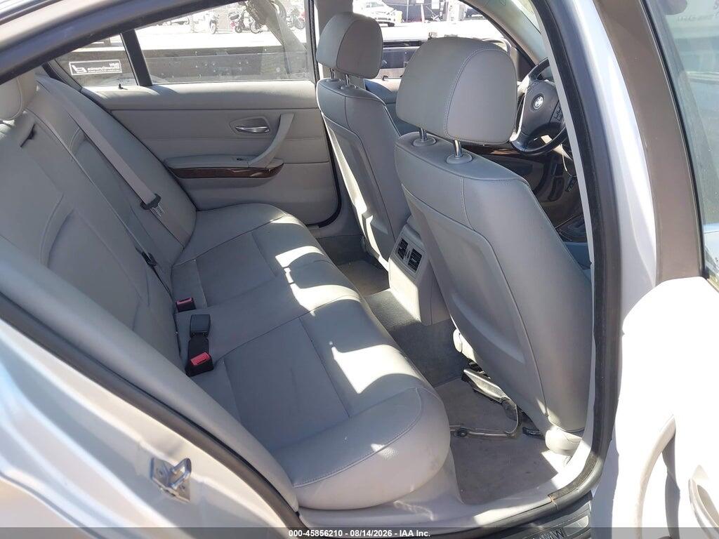 WBAPN7C57AA266933 2010 BMW 335D photo no. 8
