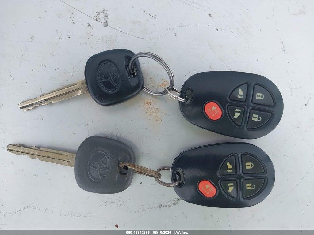 5TDKK4CC0AS302273 2010 TOYOTA SIENNA photo no. 11