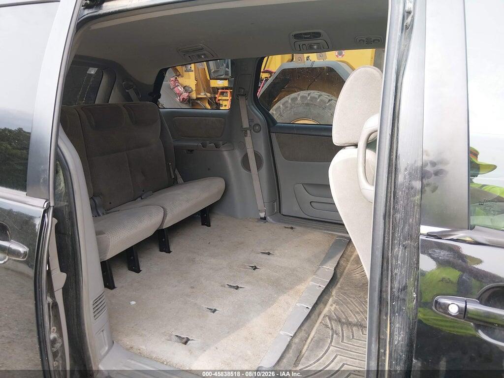 5TDKK4CC0AS295583 2010 TOYOTA SIENNA photo no. 8