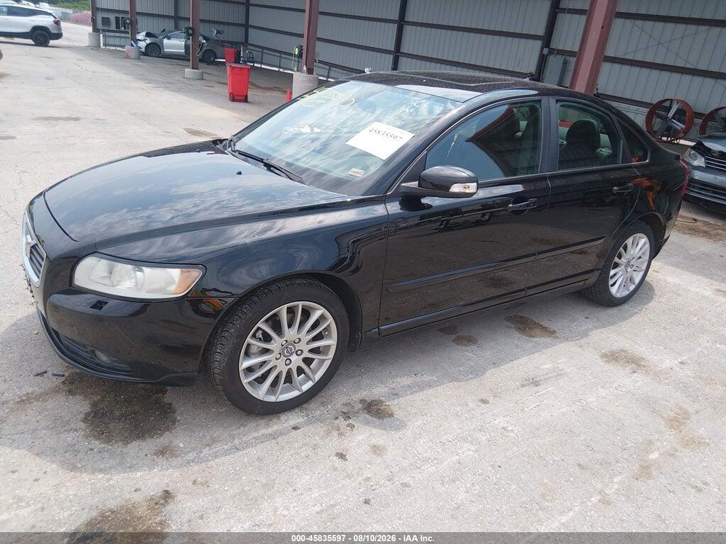 YV1382MS6A2489758 2010 VOLVO S40 photo no. 2