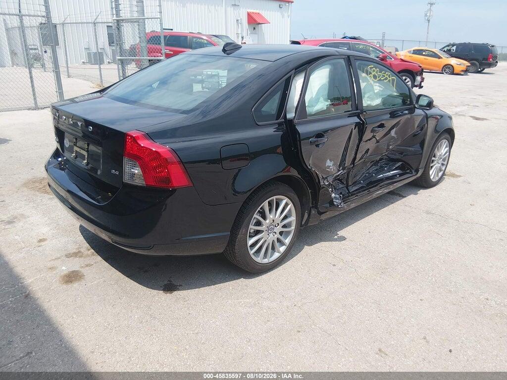 YV1382MS6A2489758 2010 VOLVO S40 photo no. 4