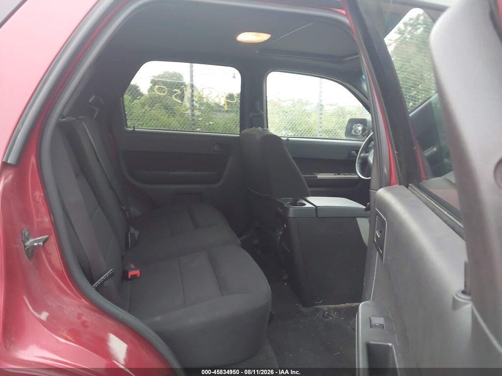 1FMCU0D70AKA33235 2010 FORD ESCAPE photo no. 8