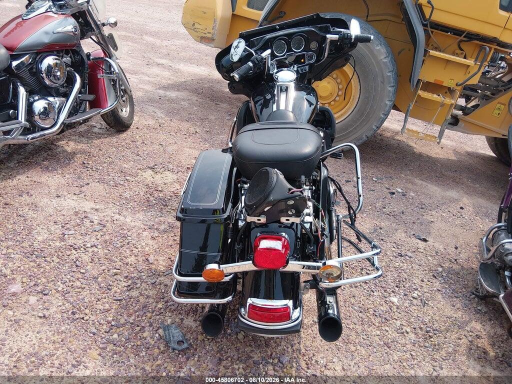 1HD1FC413AB660464 2010 HARLEY-DAVIDSON FLHTCU photo no. 6