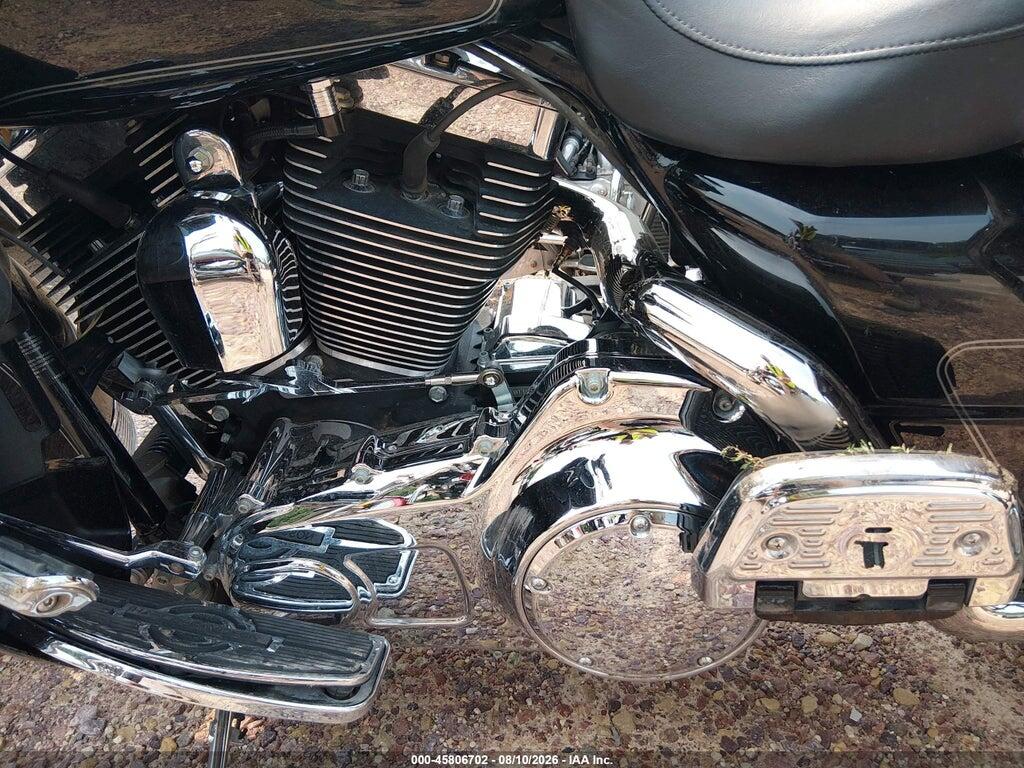 1HD1FC413AB660464 2010 HARLEY-DAVIDSON FLHTCU photo no. 9