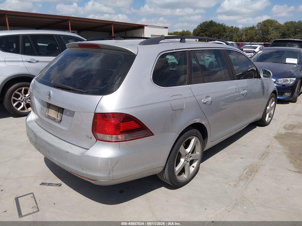 3VWPL7AJ0BM710048 2011 VOLKSWAGEN JETTA SPORTWAGEN photo no. 4