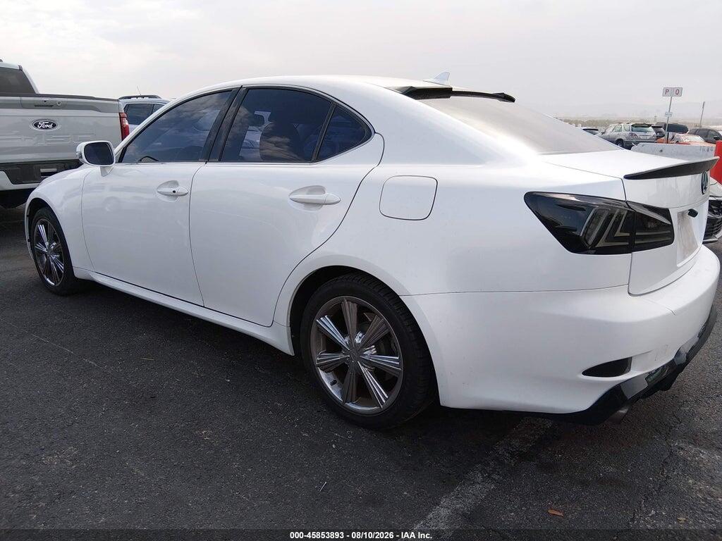 JTHBF5C27B5146272 2011 LEXUS IS 250 photo no. 3