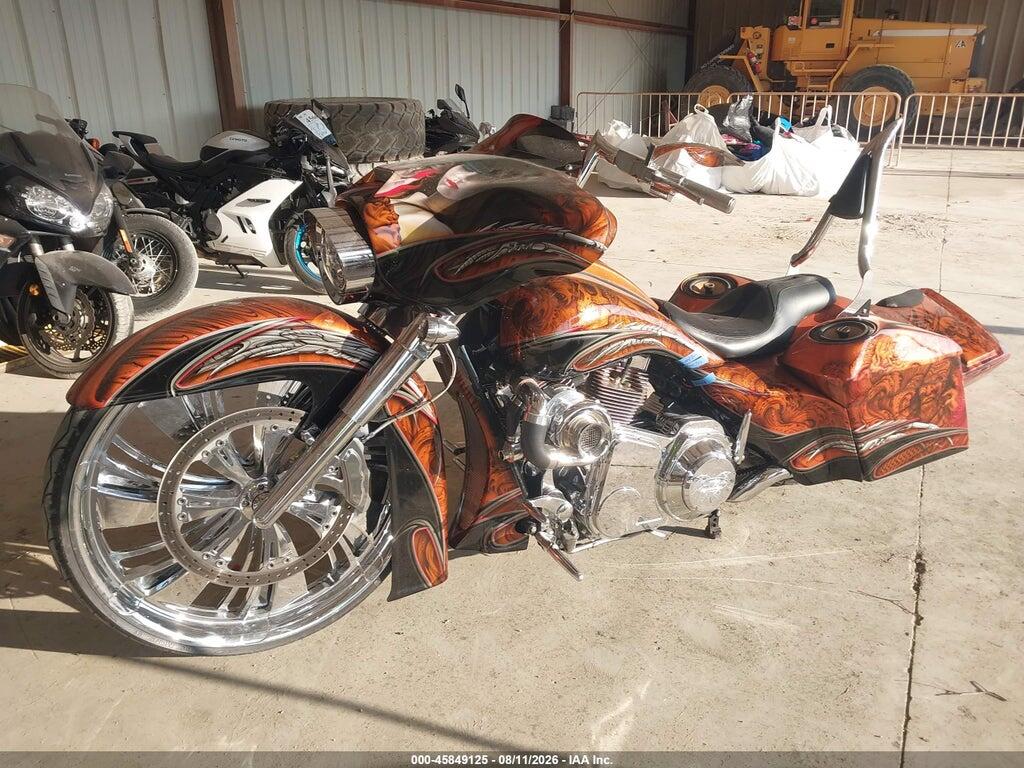 1HD1KB416BB673829 2011 HARLEY-DAVIDSON FLHX photo no. 2