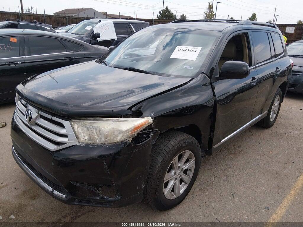 5TDBK3EH7BS077113 2011 TOYOTA HIGHLANDER photo no. 2