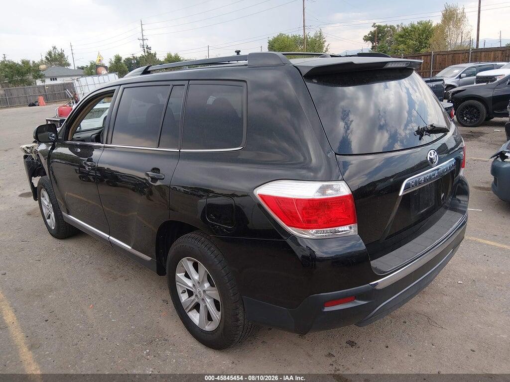 5TDBK3EH7BS077113 2011 TOYOTA HIGHLANDER photo no. 3